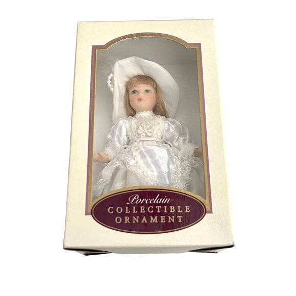 Porcelain Doll Ornaments - Set of 2 - Adorable Dolls with Dreese & Hats - Picture 9 of 14